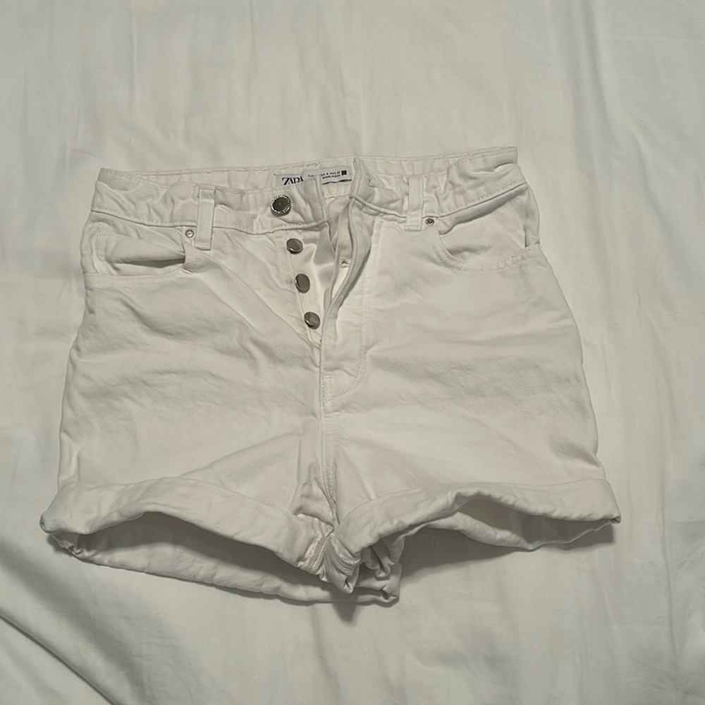 White Zara Shorts Size 4